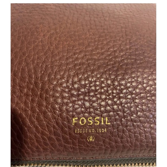 Fossil Brown distressed crossbody Leather Bag with Gold Accents - Picture 6 of 11